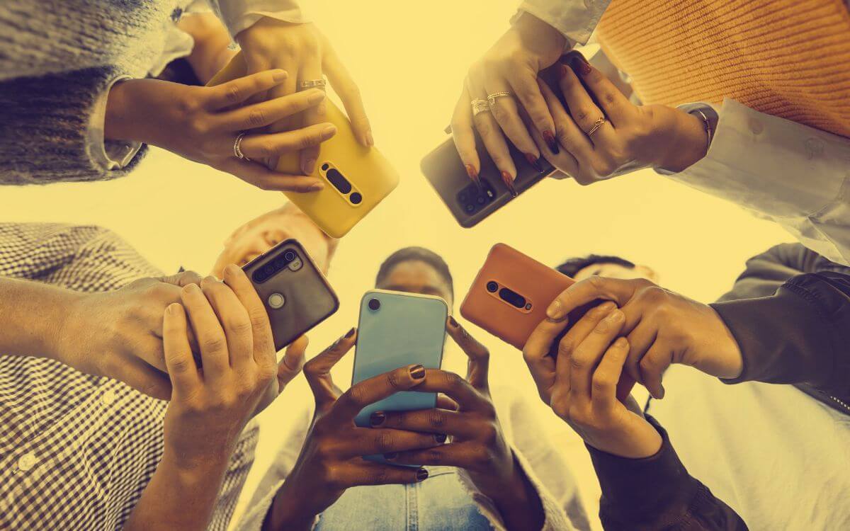 https://compareinternet.com/blog/how-to-find-the-best-cell-phone-service-provider/