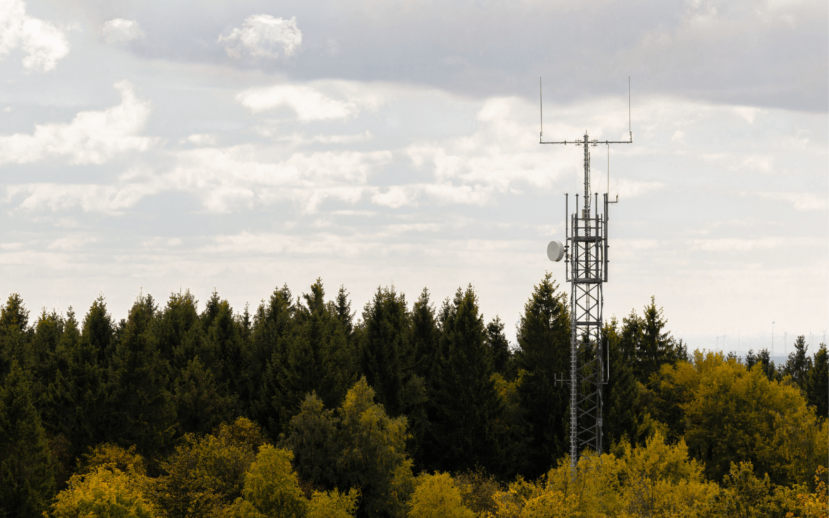 https://compareinternet.com/blog/the-complete-fixed-wireless-internet-guide-for-2025/