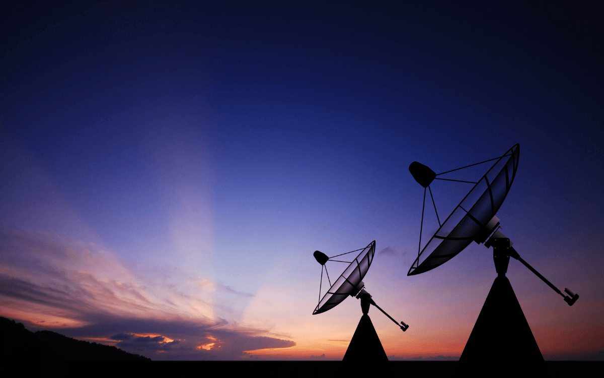https://compareinternet.com/blog/starlink-vs-hughesnet-choosing-a-satellite-provider/