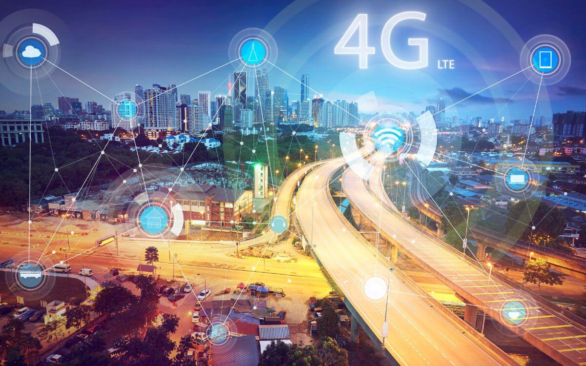 https://compareinternet.com/blog/is-4g-dead/