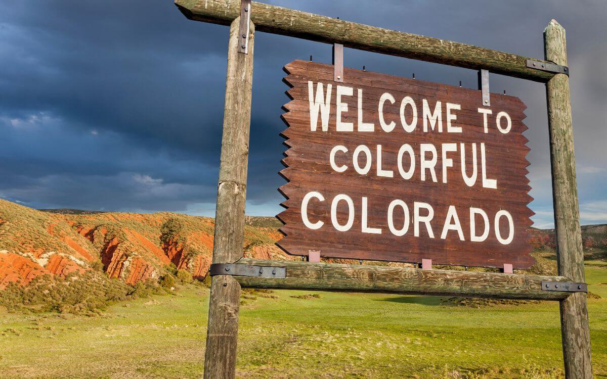 https://compareinternet.com/blog/average-internet-bill-colorado/