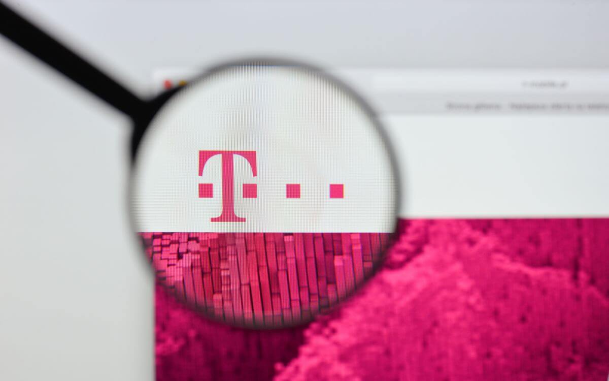 https://compareinternet.com/blog/t-mobile-internet-outage/