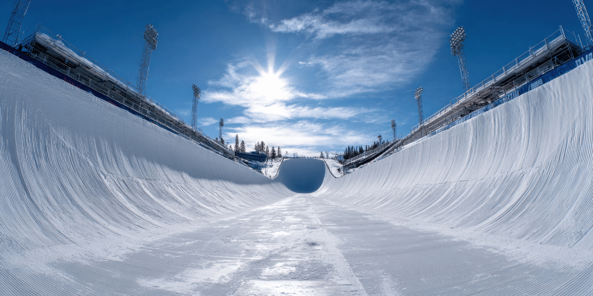 snowboarding half pipe