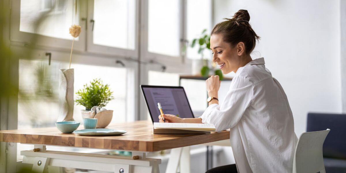 woman working on laptop