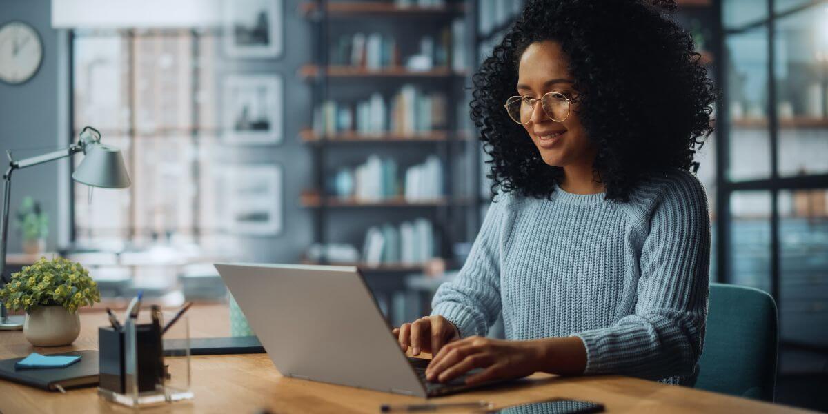woman working on laptop