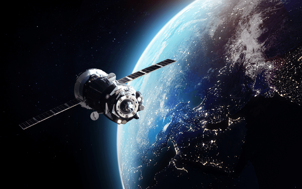 https://compareinternet.com/blog/how-does-satellite-internet-work-a-simple-explanation/