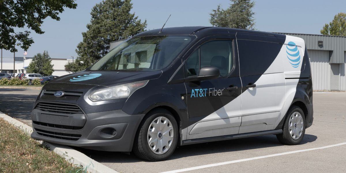 AF&F fiber van